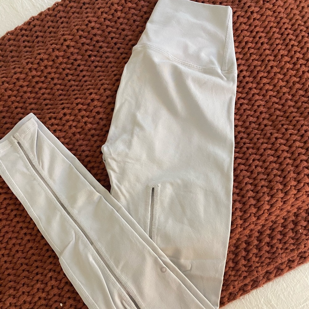 Alo Yoga Leggings